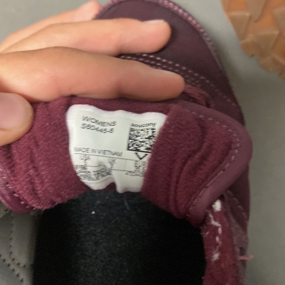 Saucony athletic shoes Maroon - Picture 5 of 5